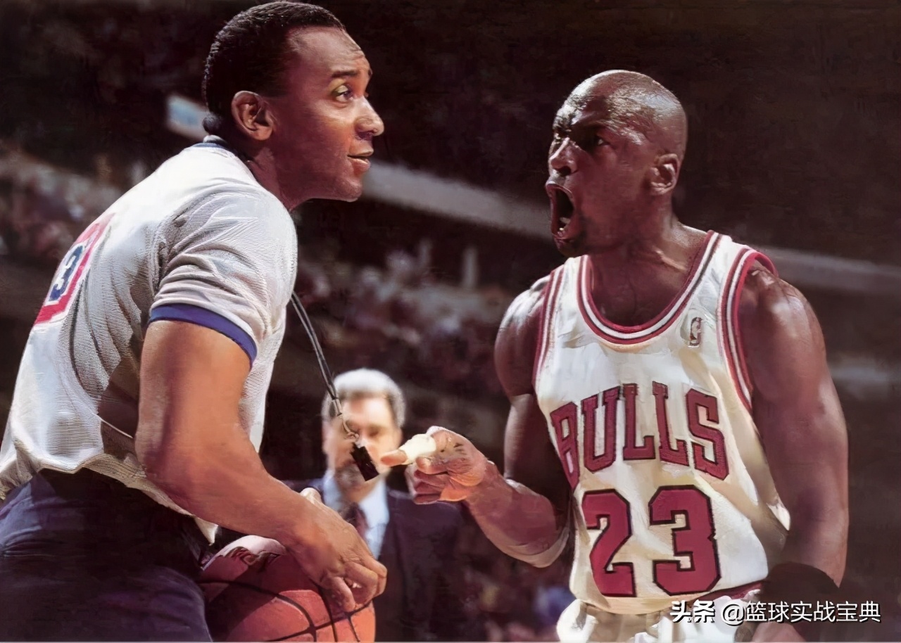 顺步突破放球位置,顺步突破球