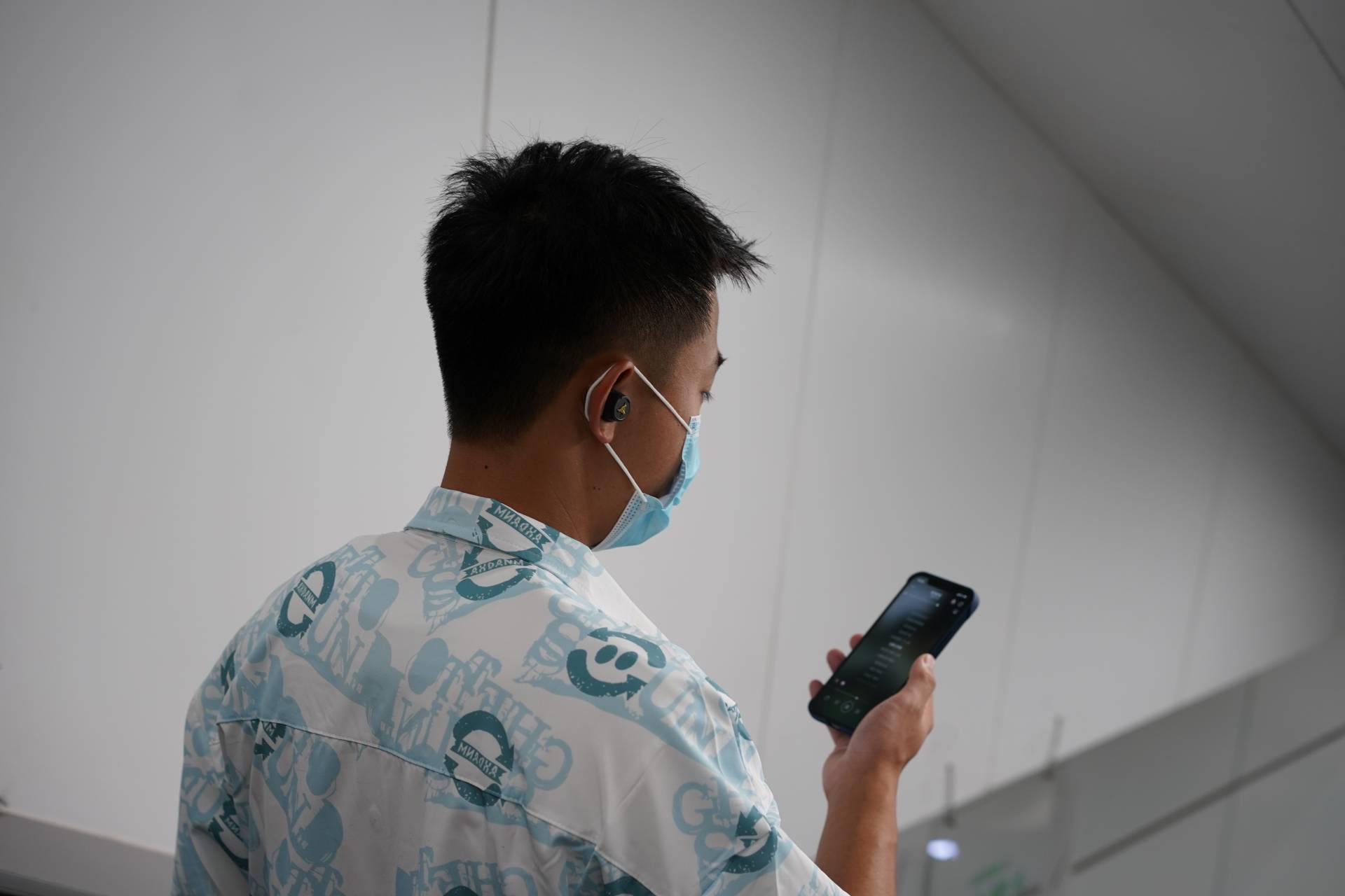 jbl小金盒一代测评,jbl小金盒耳机测评