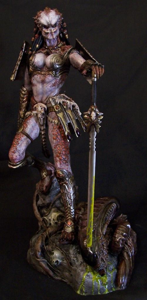 还记得在太空中游荡的铁血战士长什么样吗?一起来看看