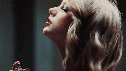 香水的正确喷法持久留香24小时,喷香水时怎么才能让香水留香一天