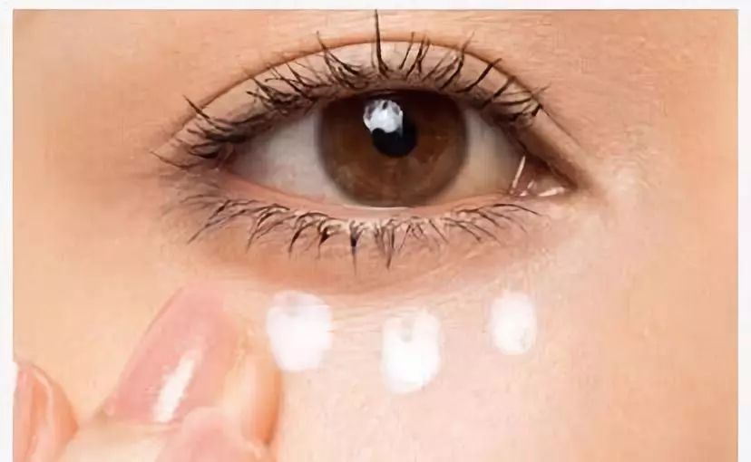 40岁消除眼皮浮肿和眼袋,眼袋怎么消除改善大眼袋