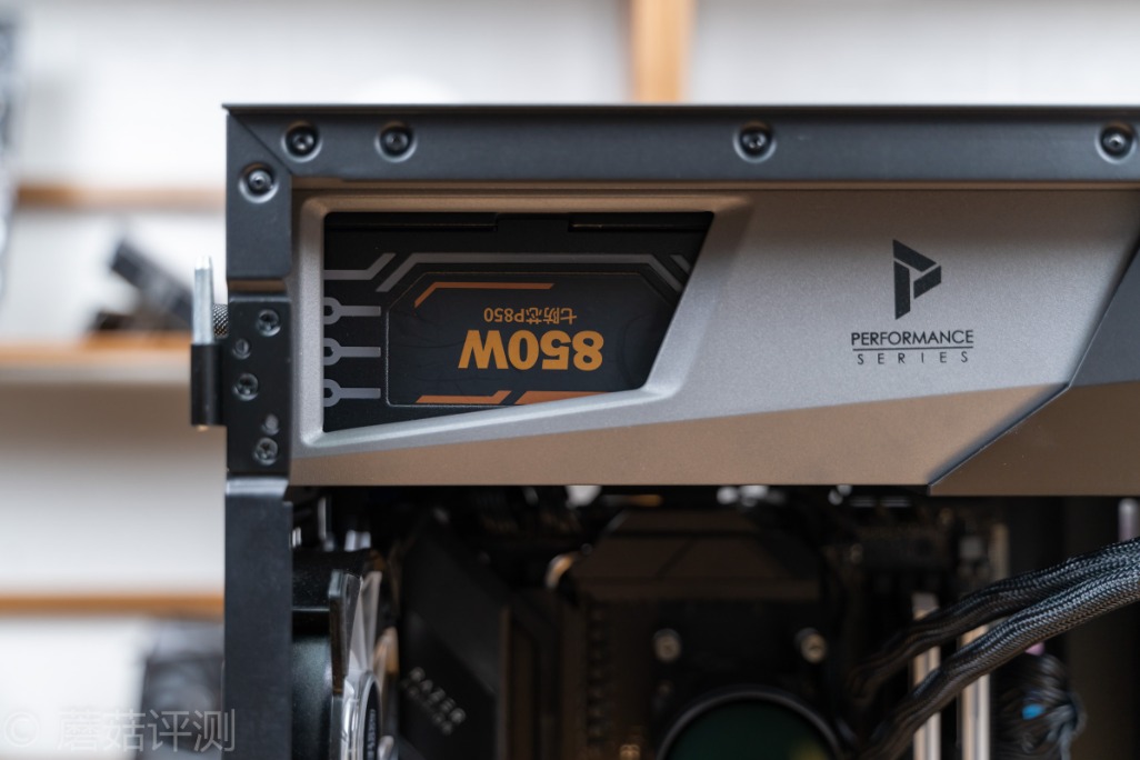 技嘉b550大雕主板评测,华擎x570太极雷蛇怎么样