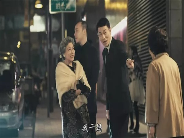 《桃姐》无情年代里八婆式主仆情,寡淡故事中流淌着生活的全部