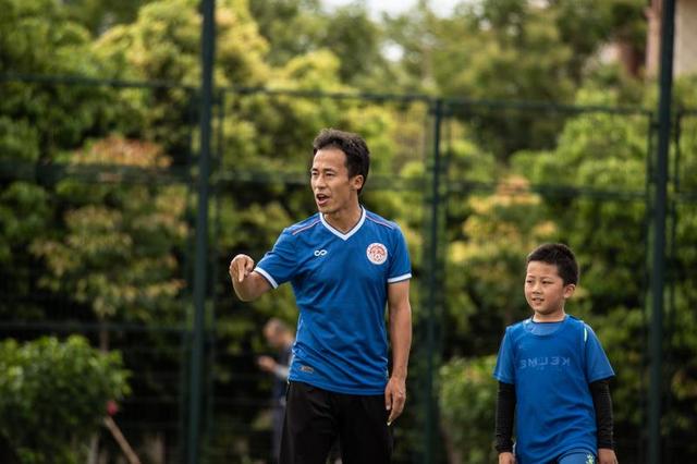 少儿足球零基础体验课,少儿暑期足球体验课