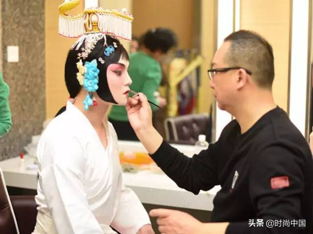 鬓边不是海棠红｜张国荣程蝶衣再现，黄晓明上海滩造型乱入