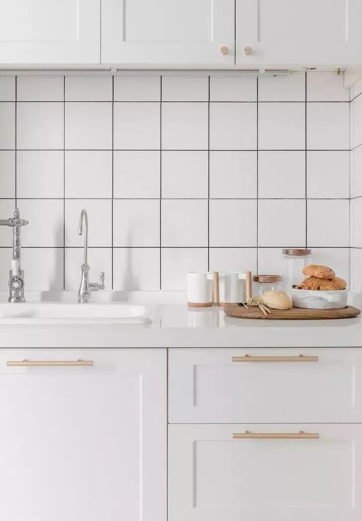 家里装修贴瓷砖有必要做美缝的吗,贴瓷砖用了填缝剂还能美缝吗