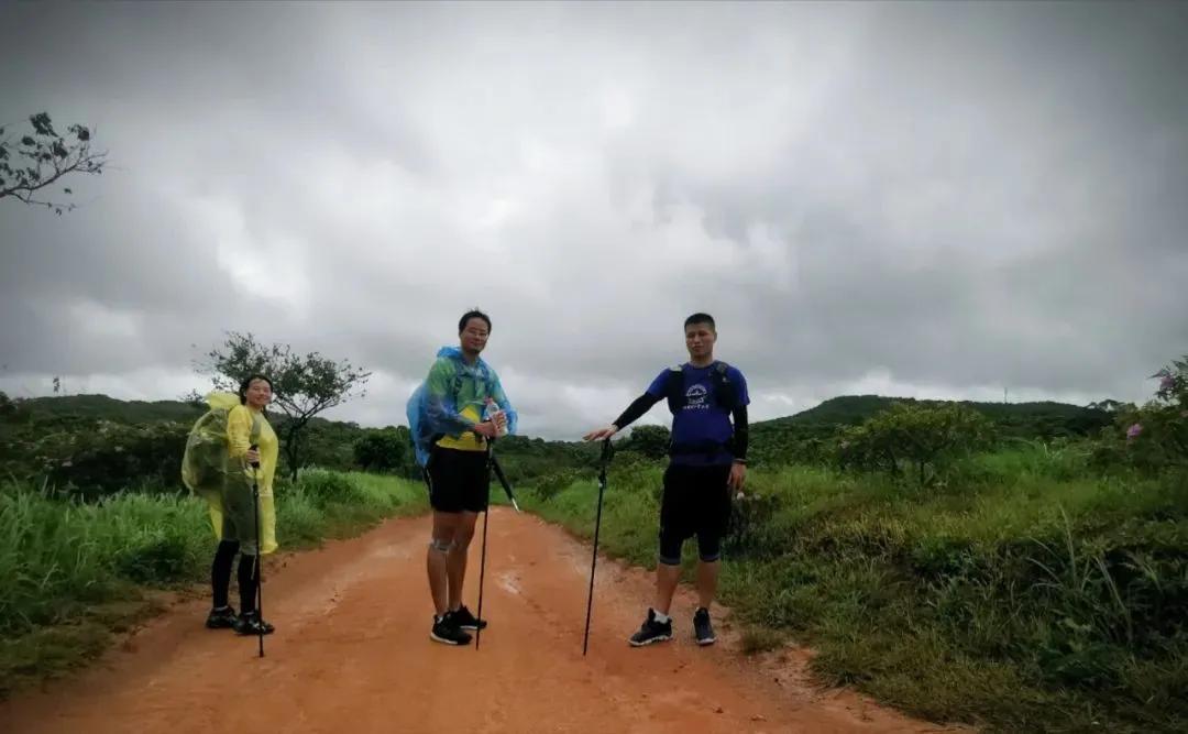 跑向沙9|哈工大沙9马峦山负重训练