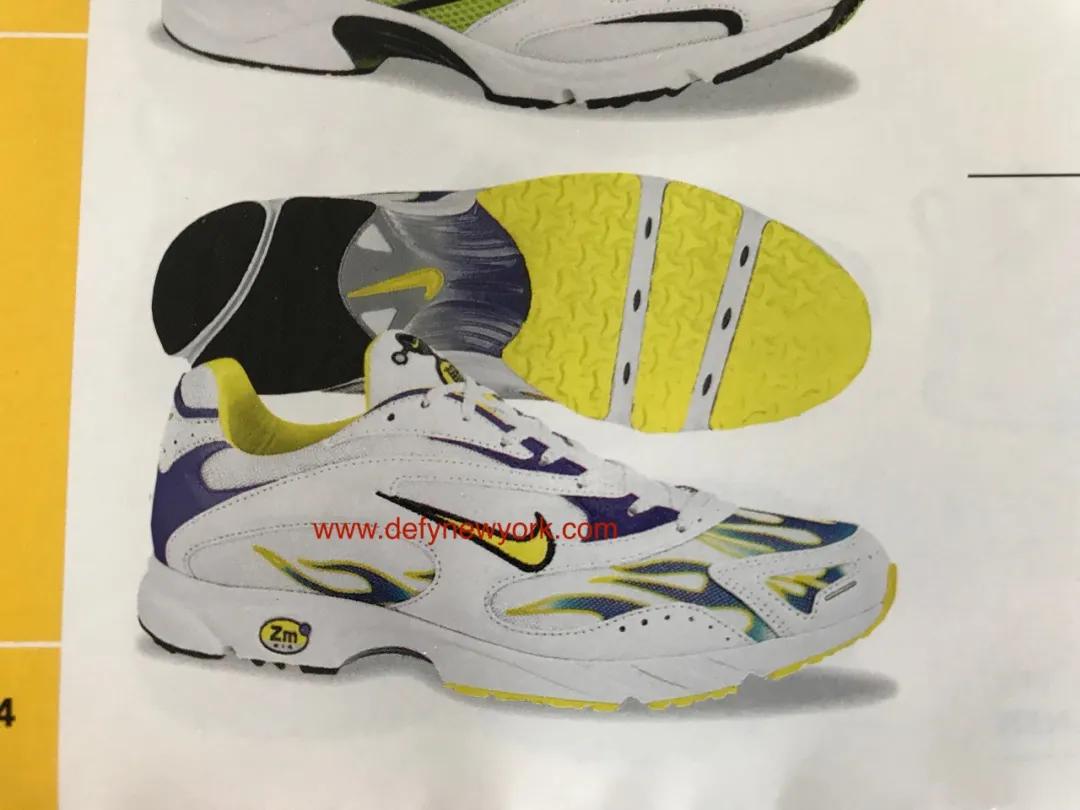 yeezy侃爷最新上脚芒果鞋 (侃爷上脚yeezy350满天星)