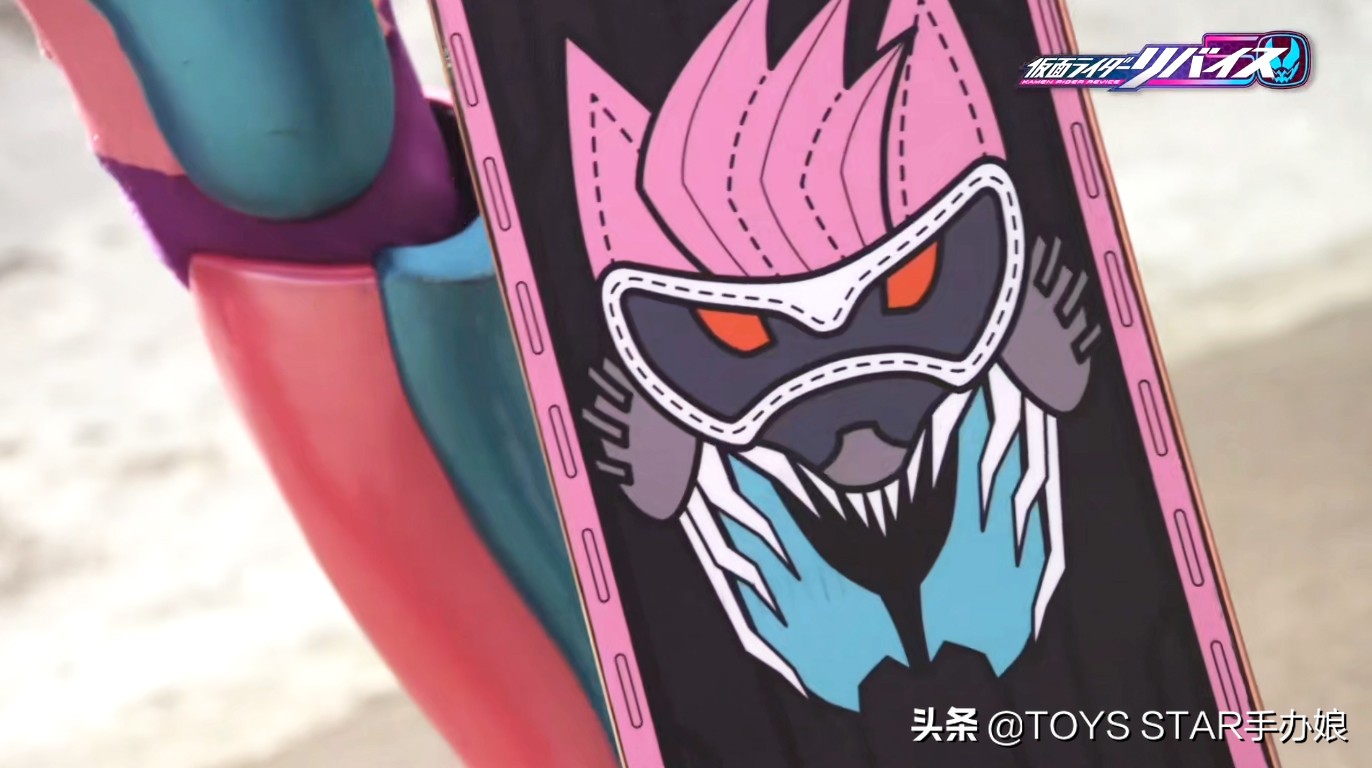 《假面骑士利维斯》原本要退场的他，竟然成为了三骑