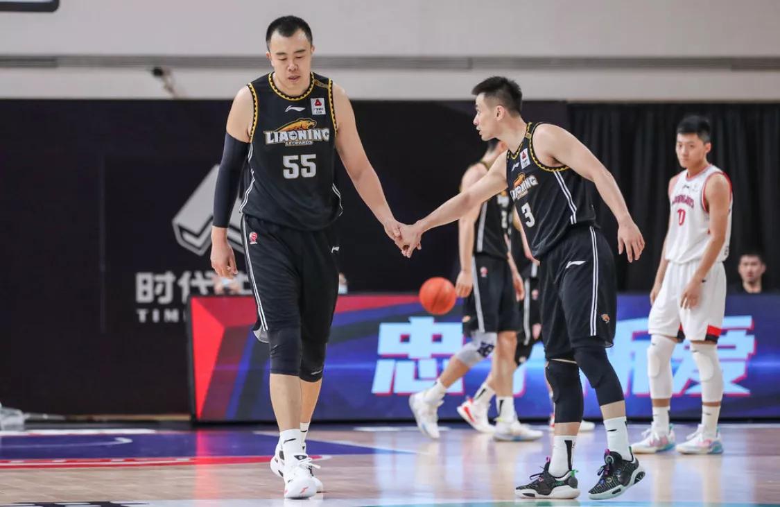 cba第35轮最佳阵容公布,cba前3的后位