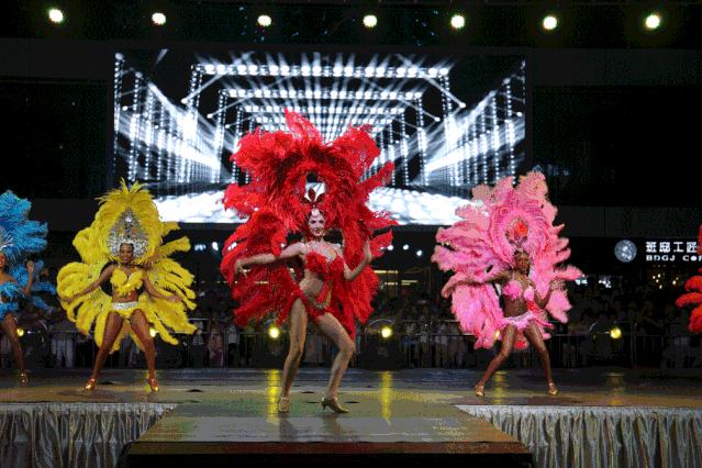 天王巨星齐聚演唱会,天王巨星来了完整视频