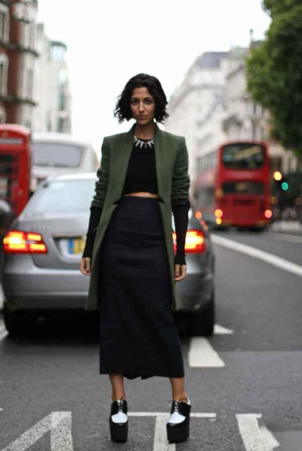 过了40岁的女人别总穿连衣裙,上了年纪的女人穿搭都不随便