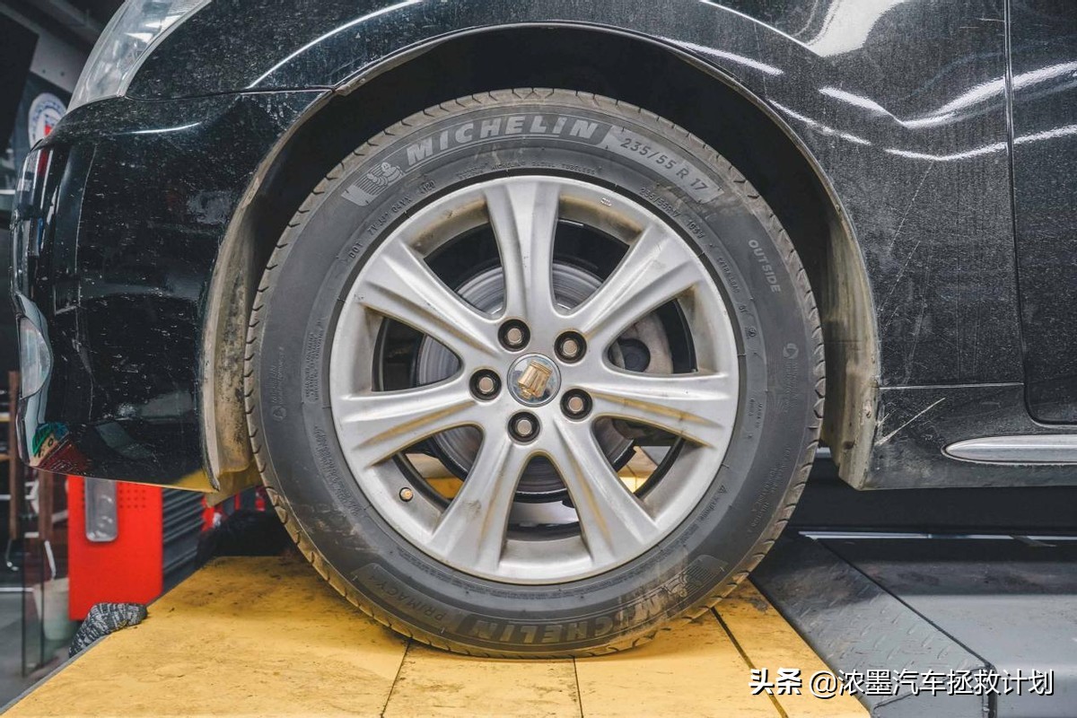 12年丰田皇冠方向机异响维修,新款丰田皇冠异响