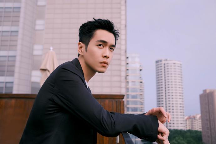 张若昀父亲等被恢复执行2072万,张若昀父亲等被执行2千万