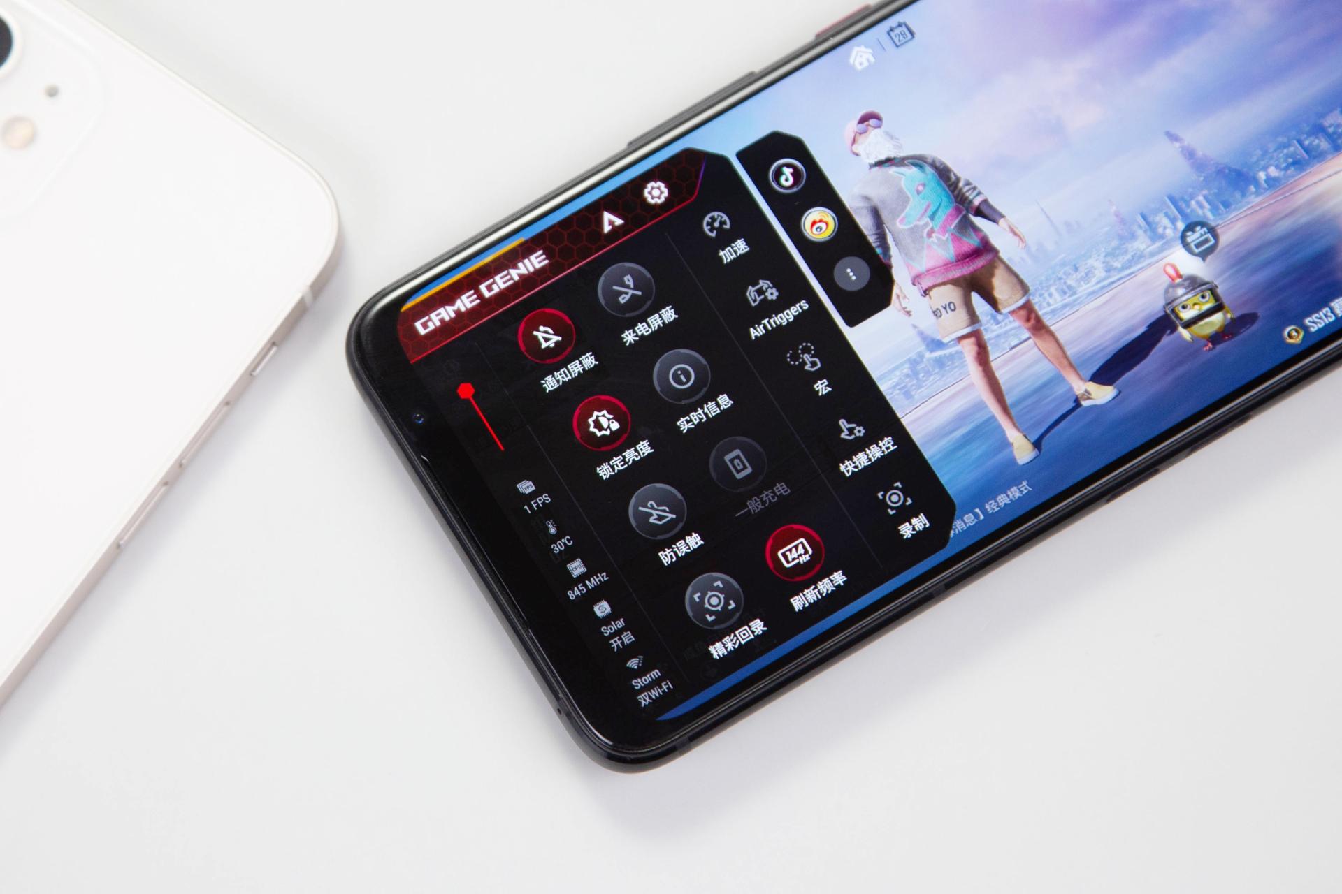 rog游戏手机5对比iphone12,rog游戏手机5与苹果13