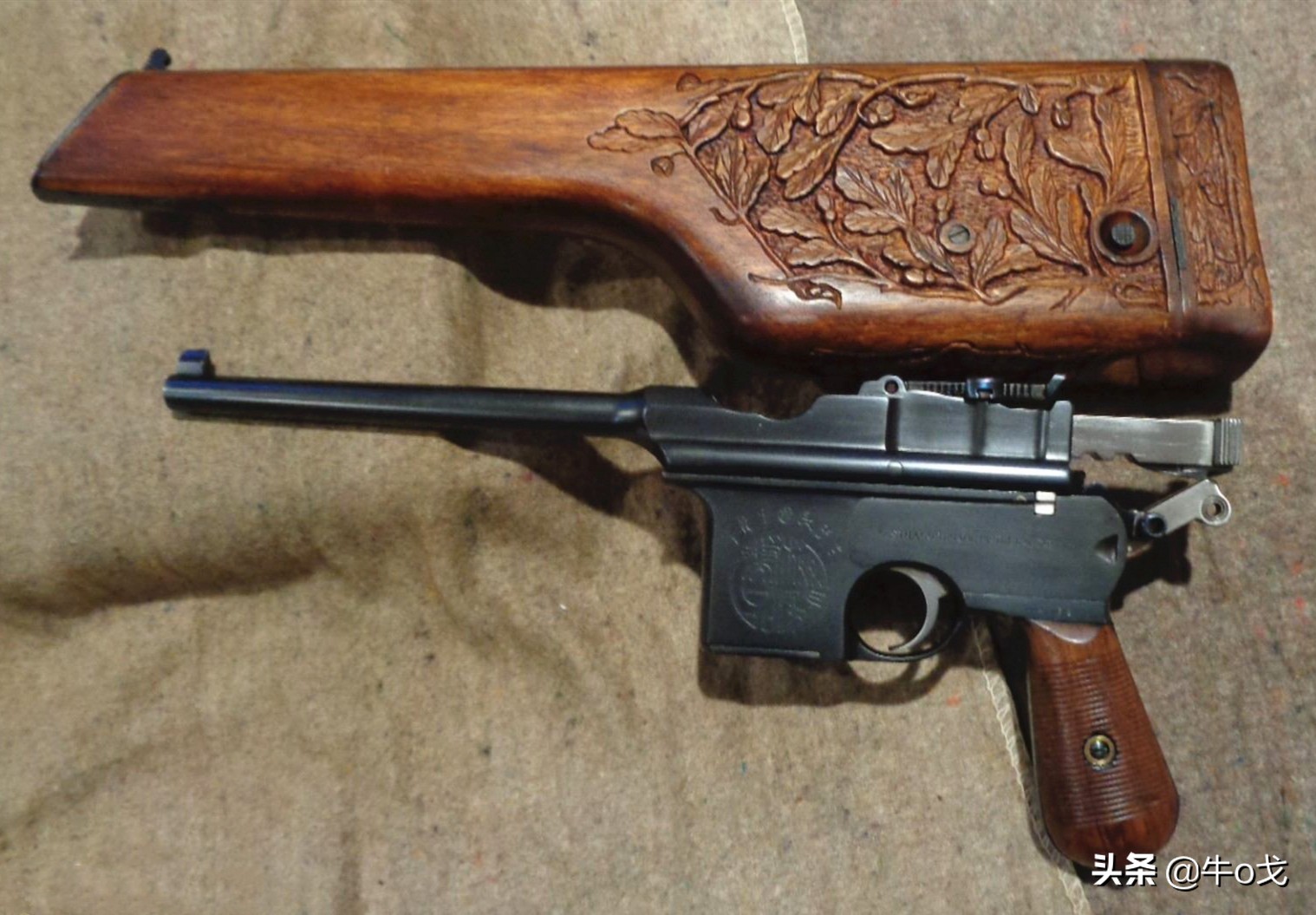 驳壳枪枪托是什么材质,驳壳枪木质套和皮套的区别