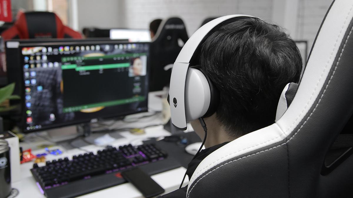 aw510h耳机与310h外观,aw510h耳机相当于什么级别