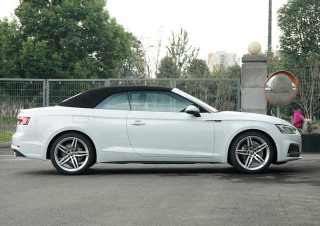 奥迪a5提车体验,2022款奥迪a540quattro豪华型