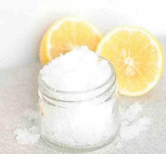 衣服被盐水染色怎么还原,怎样把染色衣服还原色