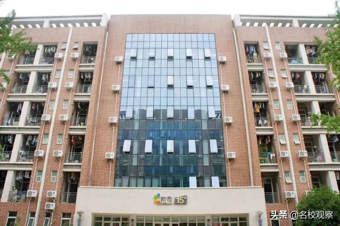 在成都有哪些地方适合大学生旅游,住在大学边上的体验