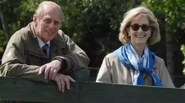 英国女王丈夫去世现场,英国女王丈夫去世后事