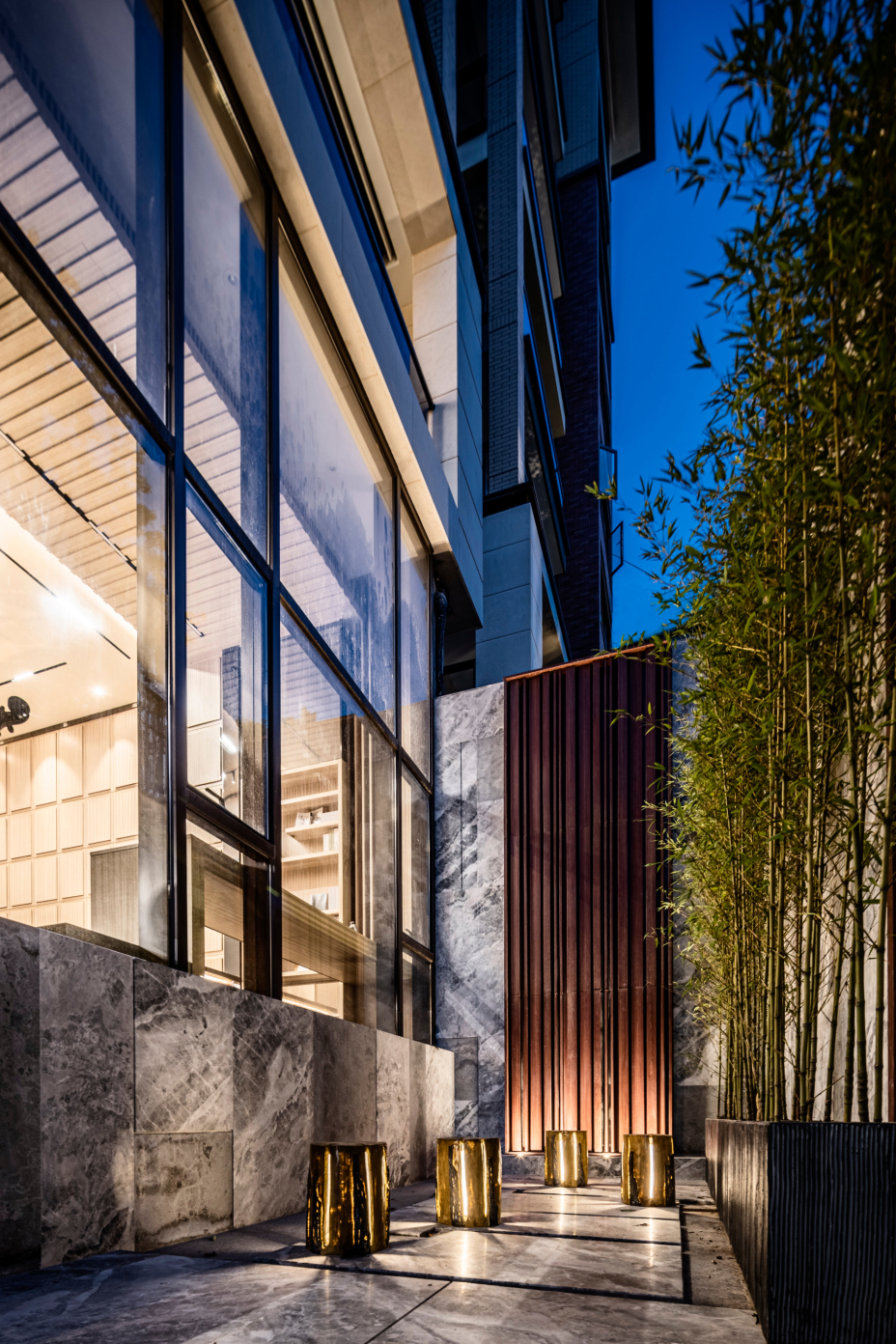 简于形奢侈于心,简于形奢于心什么意思