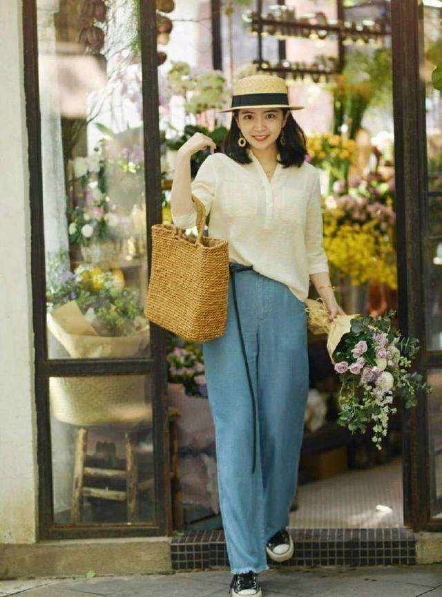 微胖女人穿搭技巧,微胖女人怎样穿不显肚子