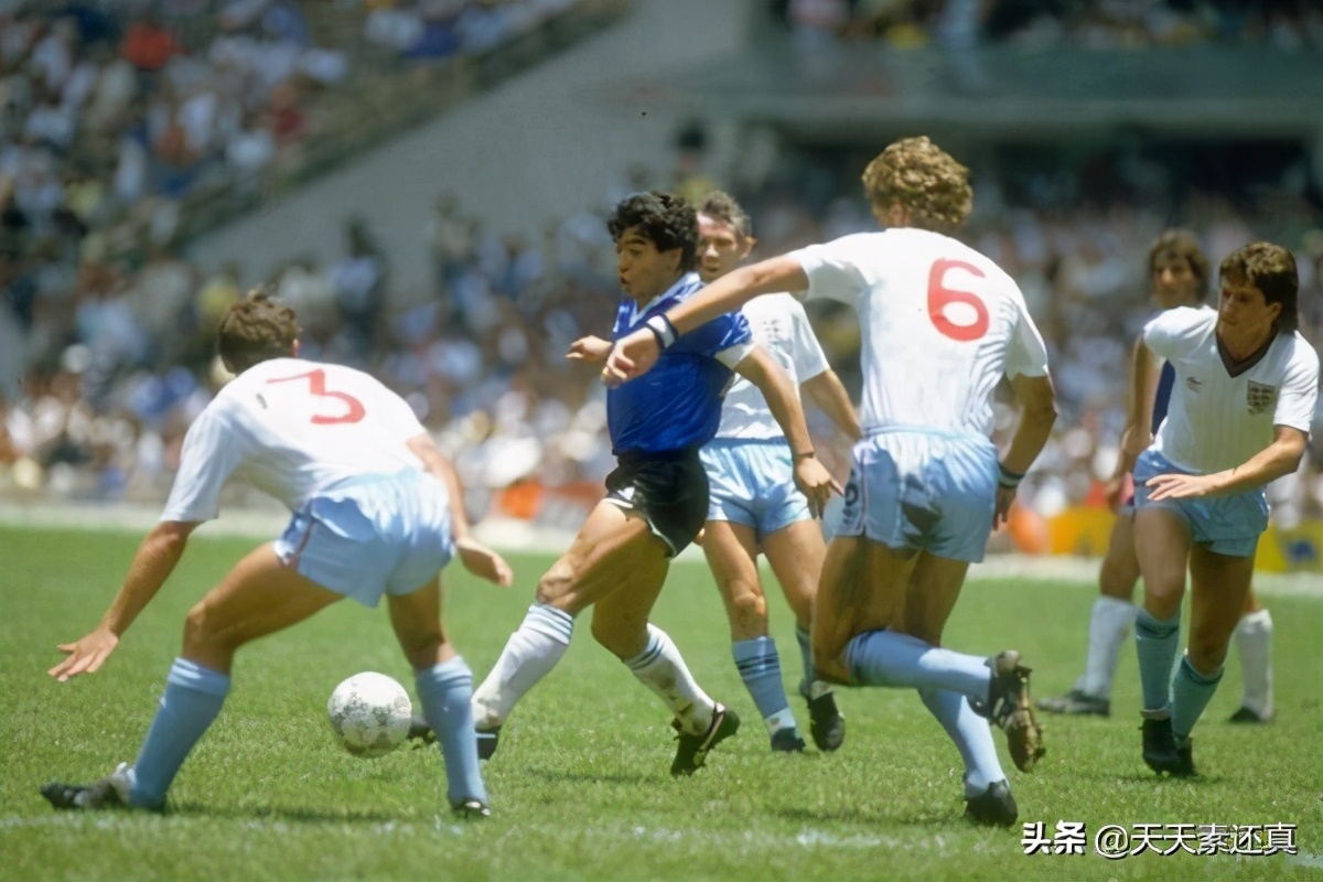 足球十大罕见射门方法,足球十大不可思议的远射