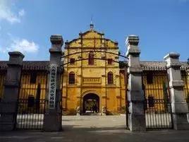 中国最短命总理，只干了不到10天，培养出*德朱**蔡锷