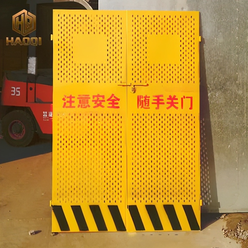 施工电梯门图片高清大全,施工电梯门种类及使用方法