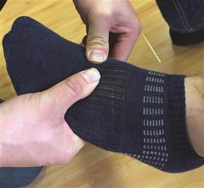 跑步脚踝上方10公分疼痛,跑步脚踝肿痛怎么消除