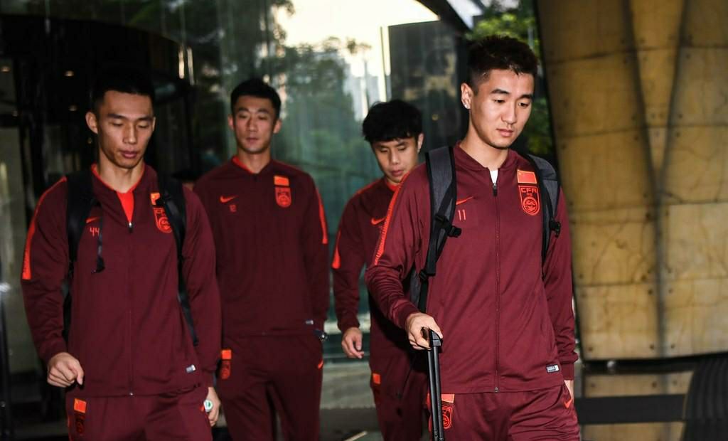 名记点评国足,名记点评中国足球