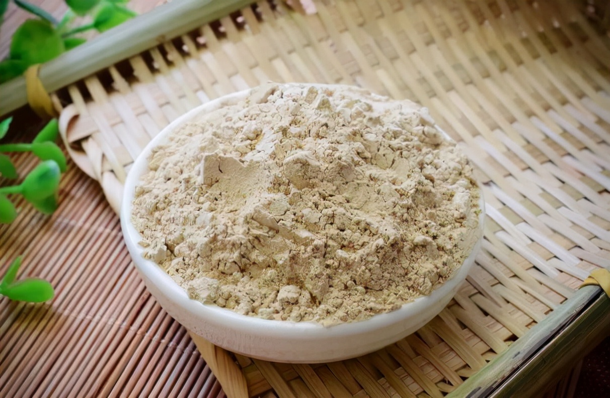 褐斑是怎么引起的,怎么预防长褐斑