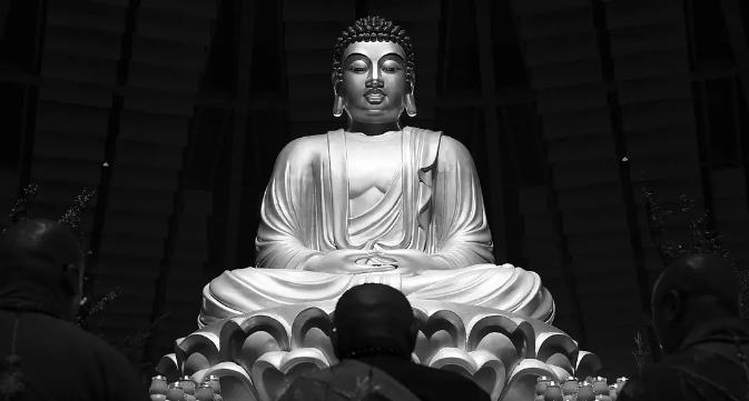 其貌不扬的好片，斩获5座金马的《大佛普拉斯》，到底好在哪里？