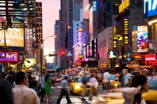 中国游客去韩国买东西,中国游客在韩国疯狂扫货是真的吗