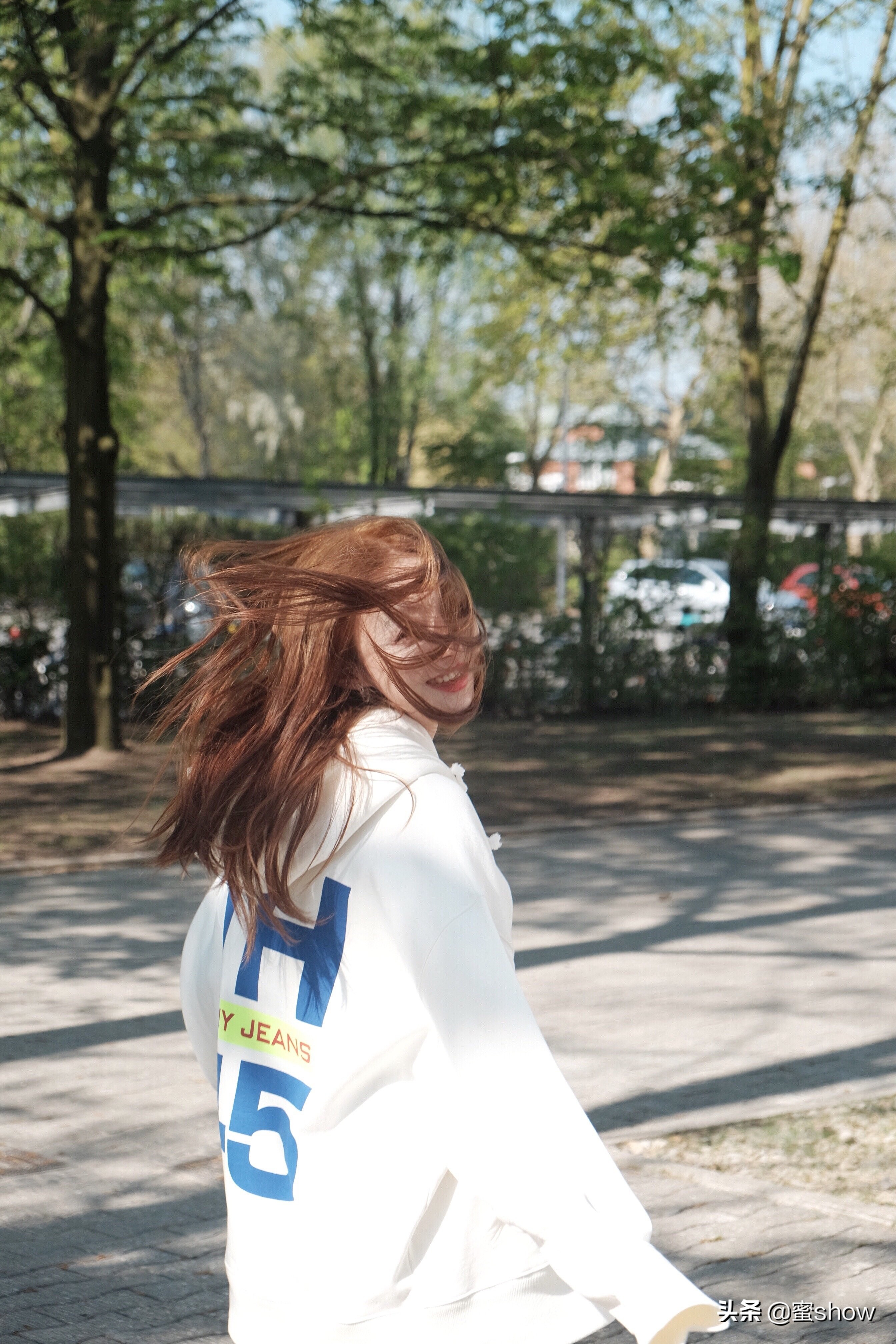 lily女装品牌属于什么档次的品牌,40-50岁高档女装品牌真丝连衣裙