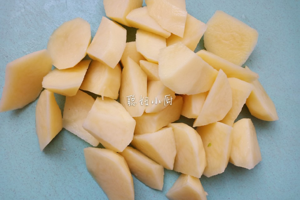 土豆不炒不蒸这样做酸甜微辣,土豆泥的做法大全土豆怎么蒸着吃