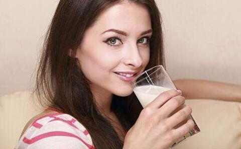 哺乳期可以喝羊奶吗鲜羊奶,牧兰山羊奶粉孕妇能喝吗