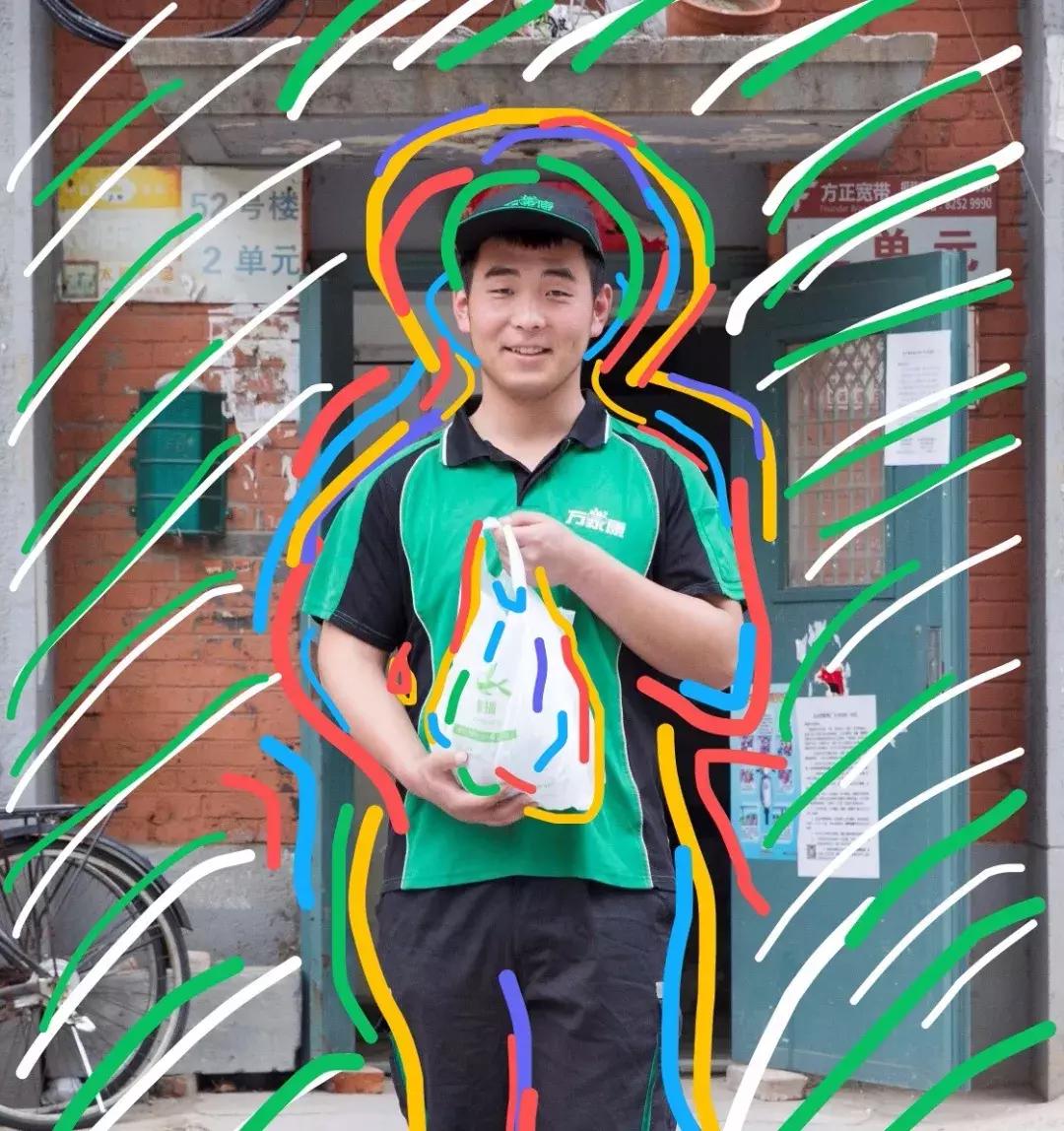 在大自然当中寻找有机蔬菜,为大家采摘绝对新鲜的有机蔬菜