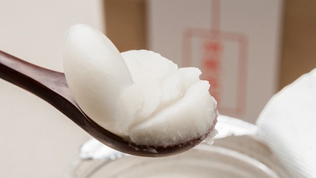 一只蜜蜂每天要多少蜜,一只蜜蜂一天可以采多少蜂蜜