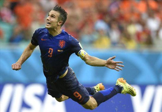 足球经典动作名字大全,十大足球巨星招牌动作