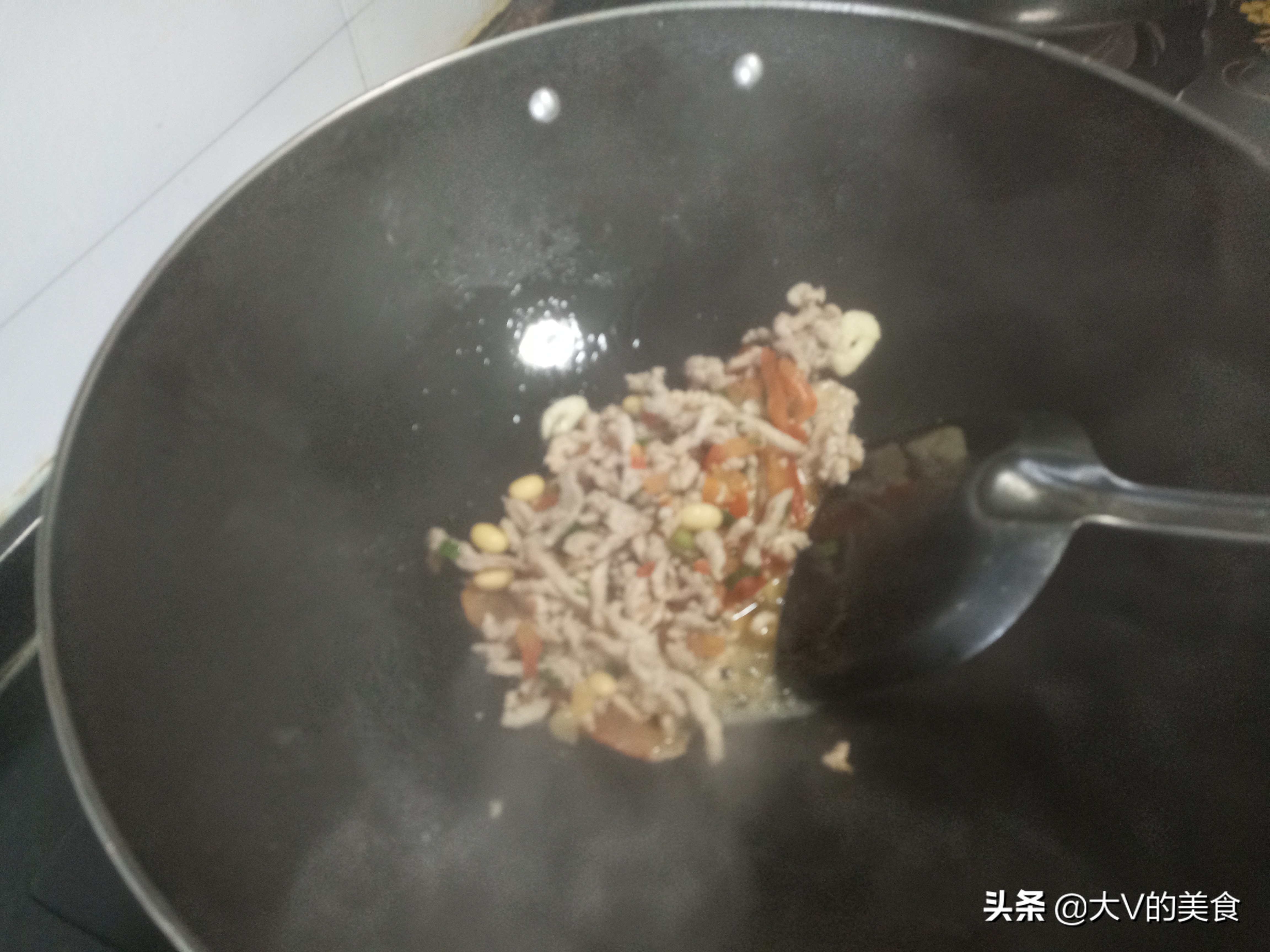 节瓜肉丝煲汤,节瓜煮粉丝肉丝的做法