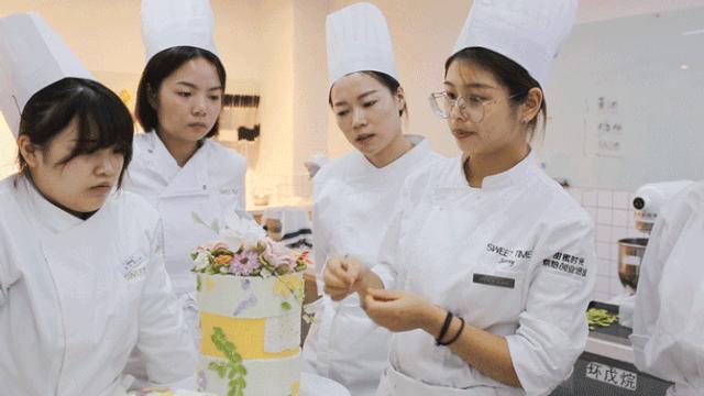 四美探店||市中心这家商场升级啦!新增9家商户,超多惊喜