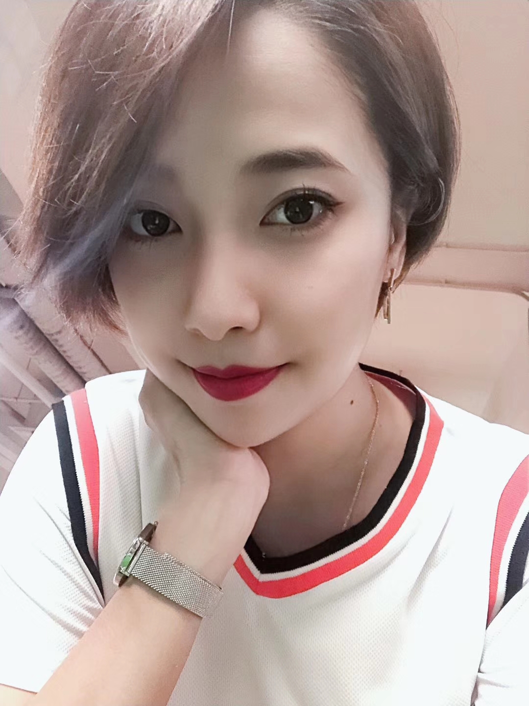 东北妹子干快递,东北女老板创业一天营业额