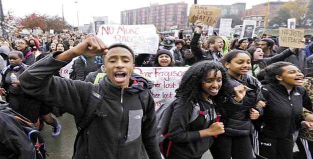 美著名富人区遭冲击，*威示**者首进白宫，*美亲**者英加也开始遭遇波及