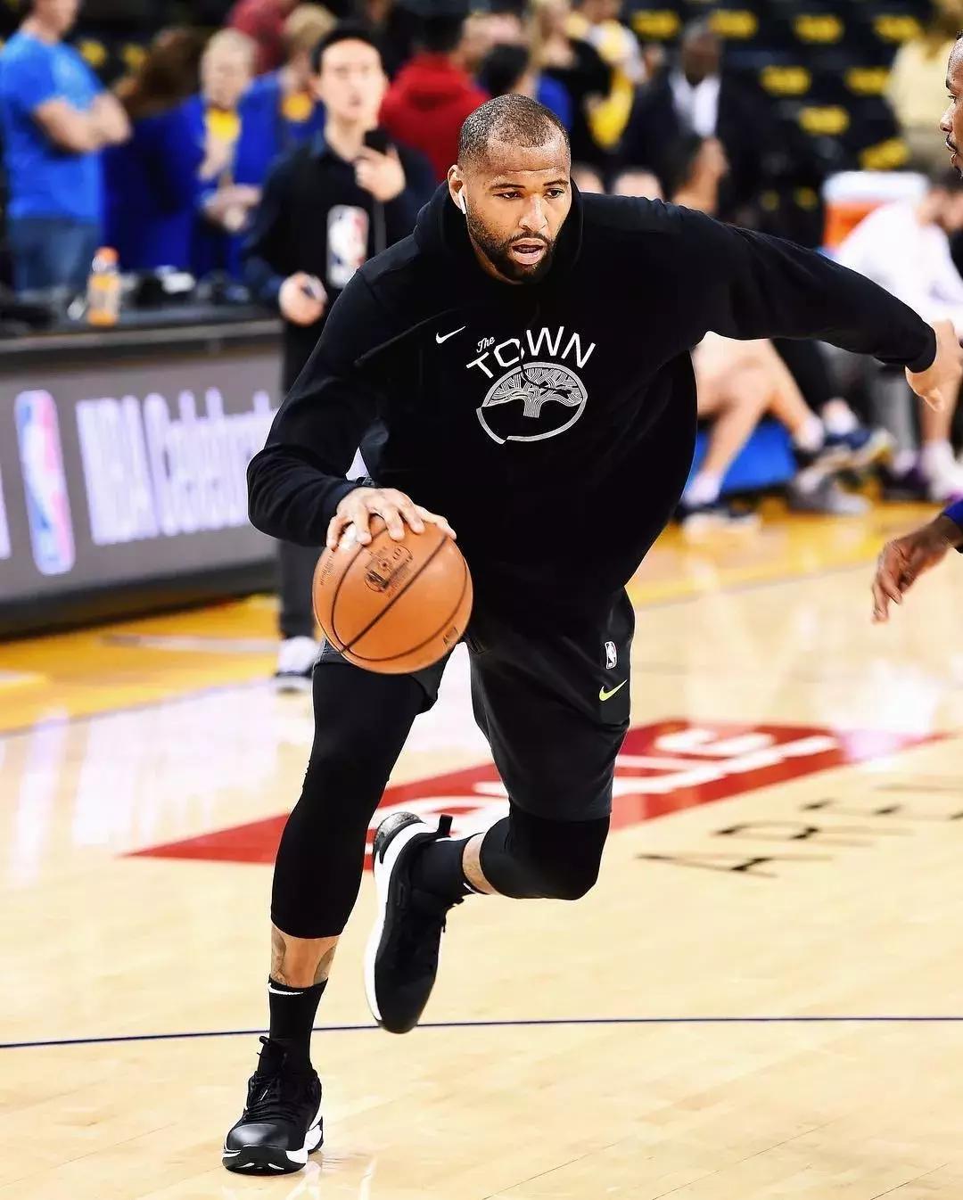 杜兰特太阳首秀上脚球鞋,nba2019总决赛g5杜兰特上脚球鞋