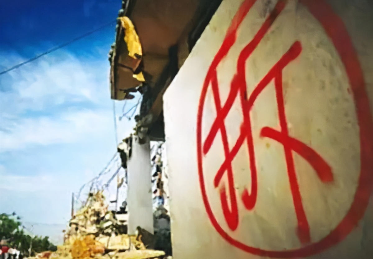 地征税费标准是多少,土地征收迁坟有什么补偿