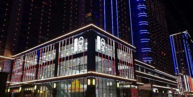 郑州大商城网红打卡,郑州北龙湖网红打卡圣地