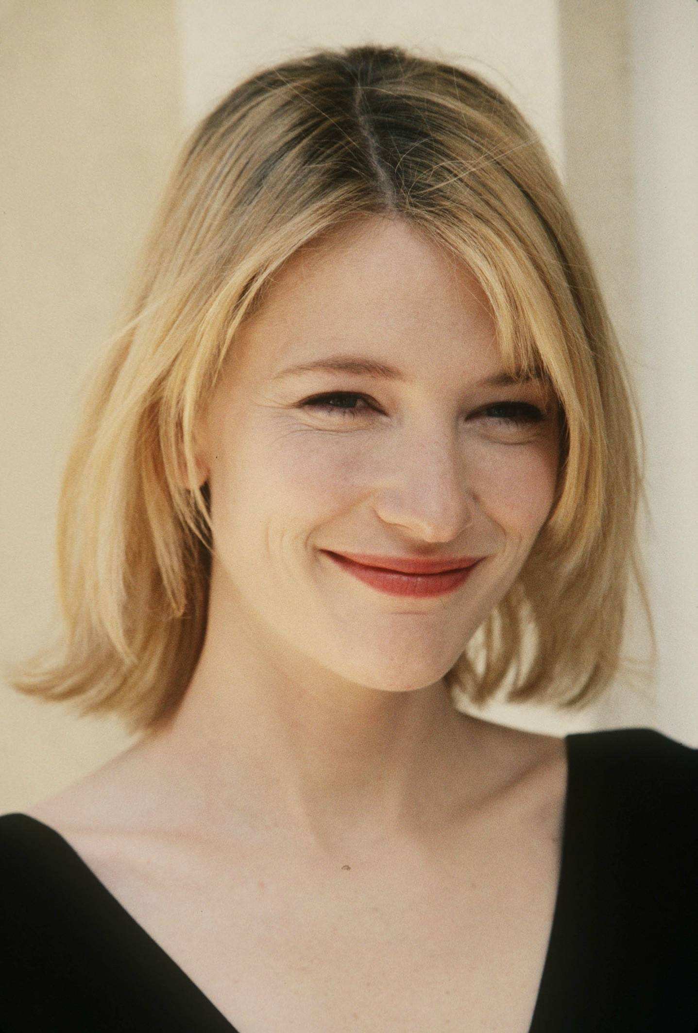 孩子玩游戏仇视父母到底该不该管,孩子玩游戏对人性的影响