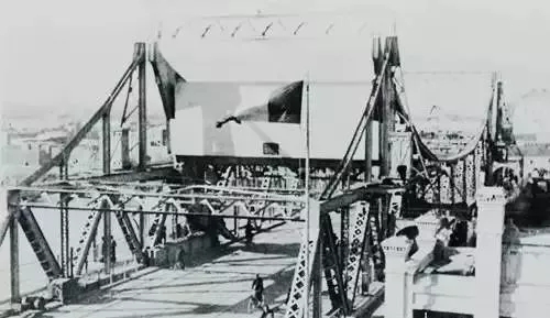 天津金刚桥和解放桥是一个桥吗,天津解放桥大沽桥